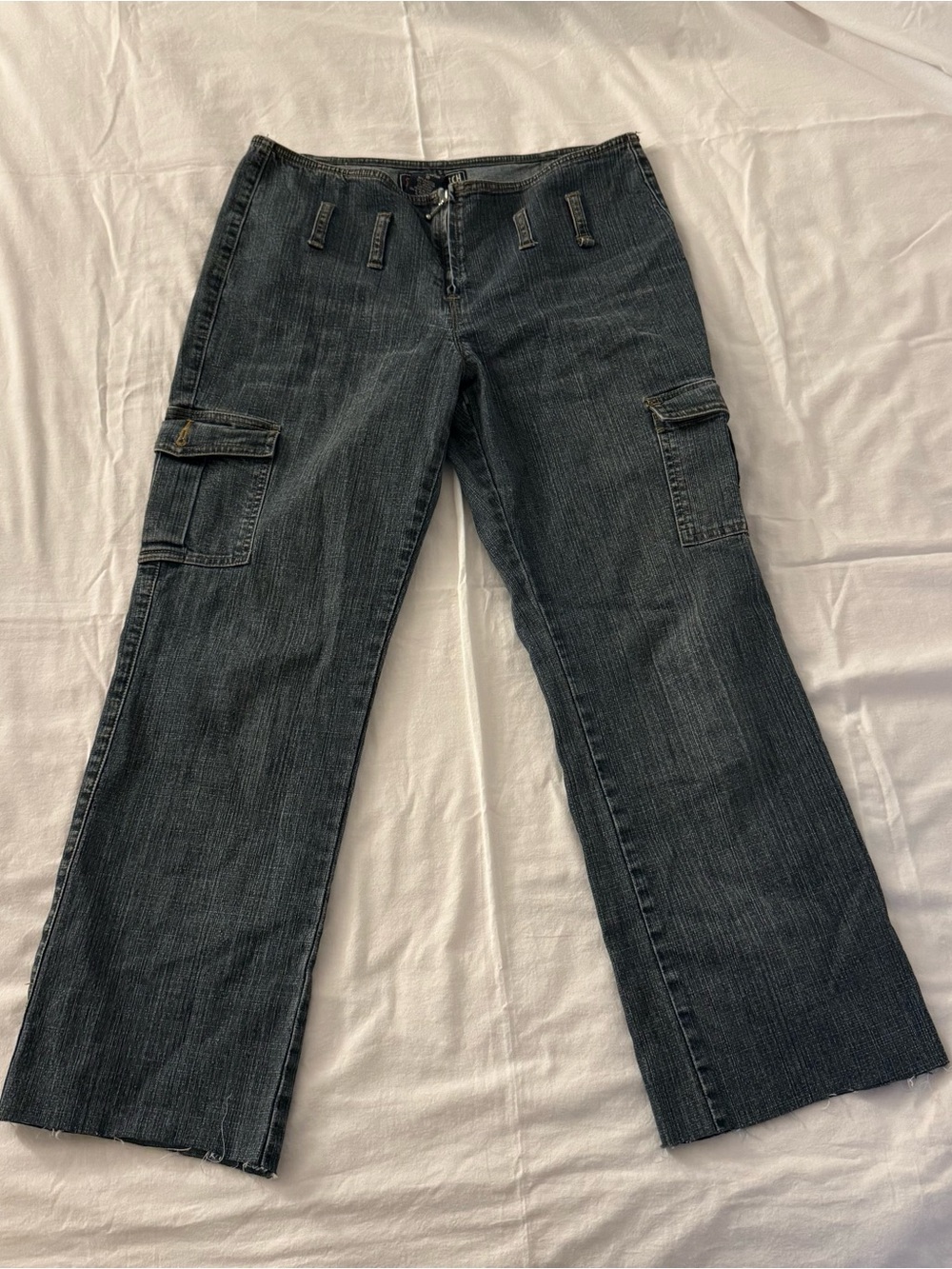 Super cute low rise Y2K dark wash jeans size 10